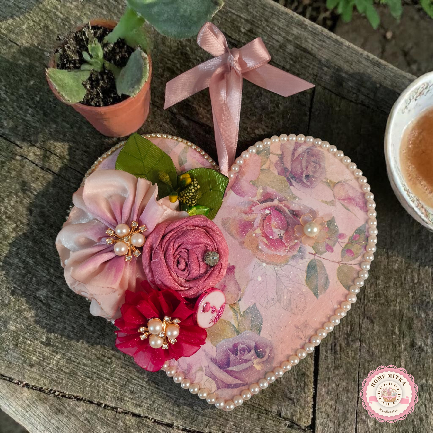 A Heart in Bloom: Shabby Chic Floral Ornament